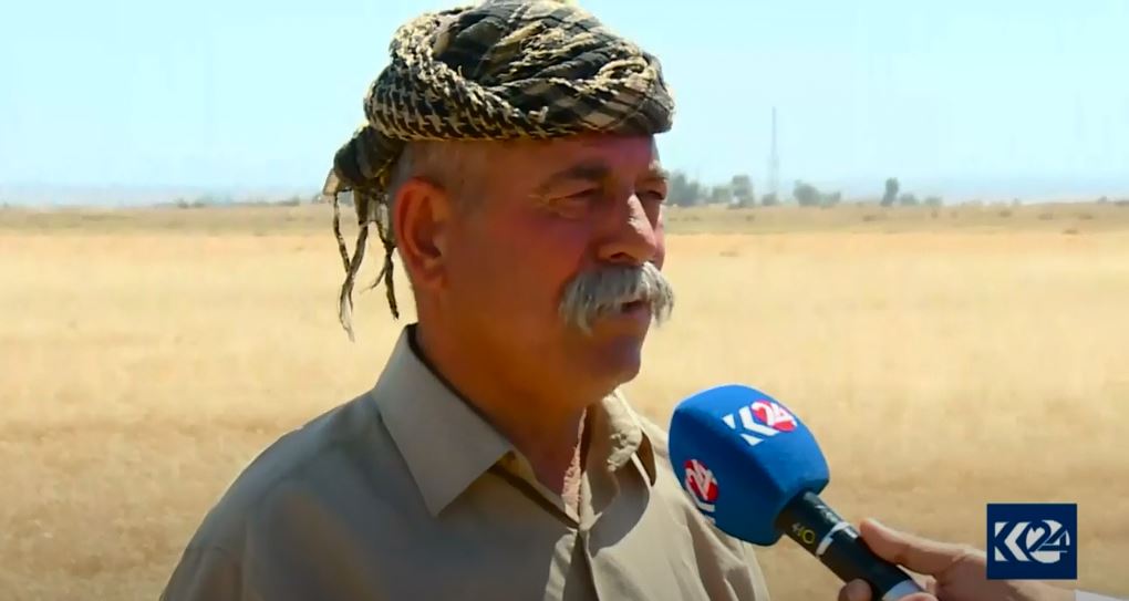 Li gundekê Daquq nêzîkî 200 donimên genim û cehê cotyarekê Kurd hat şewitandin 